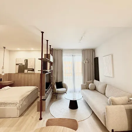 Luxury Art 아파트 *